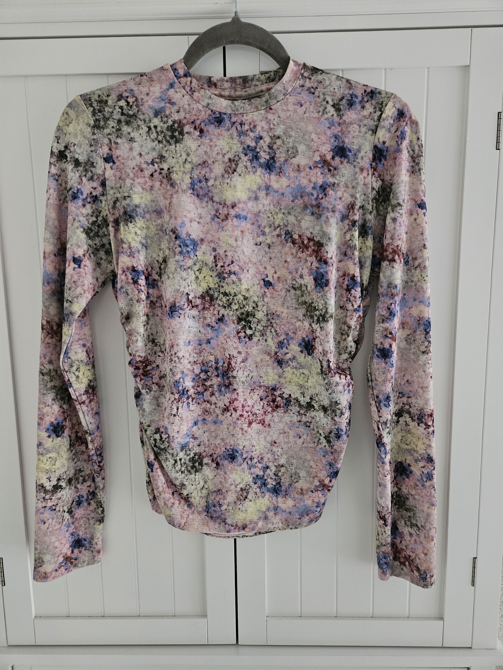 CALIA by Carrie Underwood Multi-Color Marble Print Long Sleeve Tee